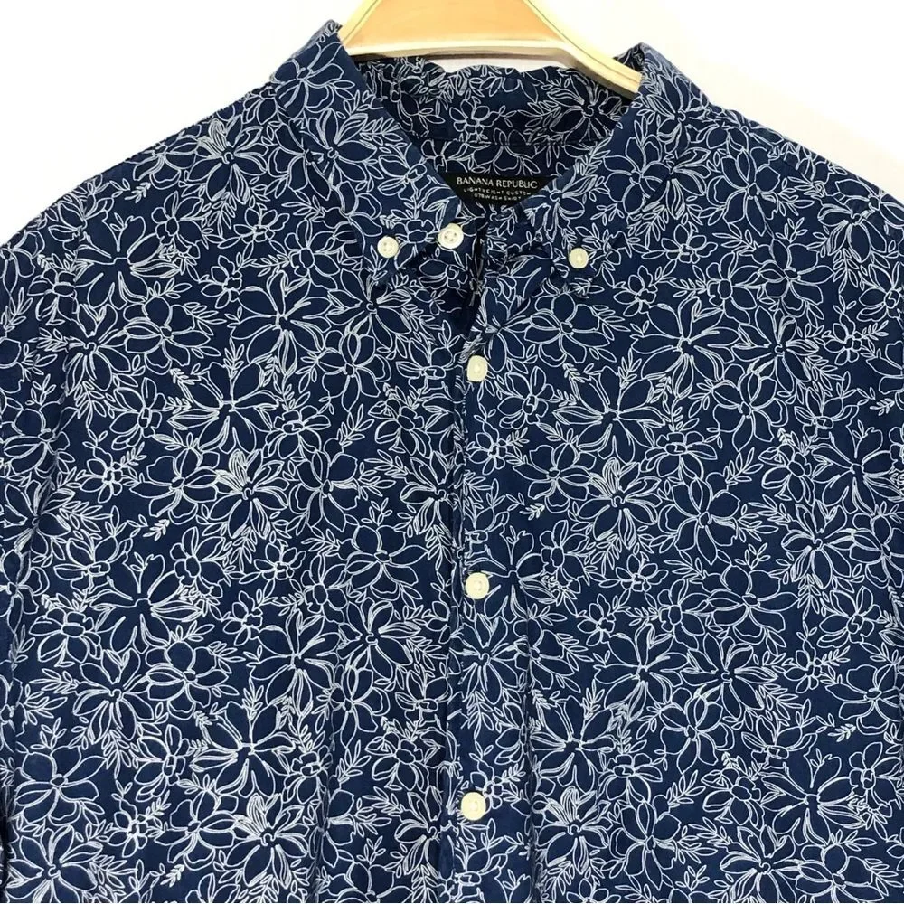 Banana Republic Shirt Mens Large Blue White Camden Fit Floral Short Sleeves